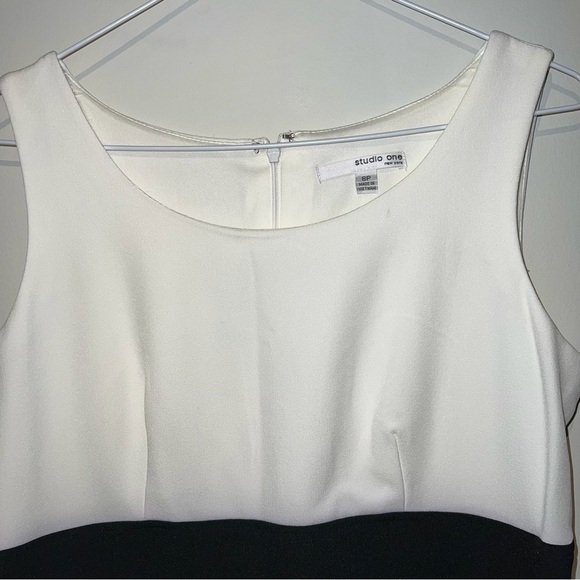 Studio One New York Black and White Dress - Picture 2 of 4